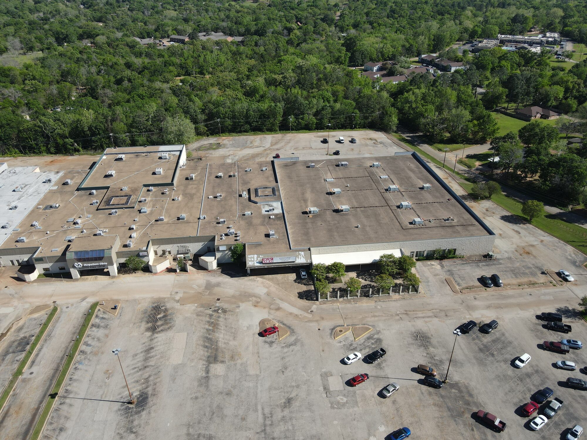 Palestine Mall before demolition — existing mall structure prior to Academy Sports conversion, Palestine TX